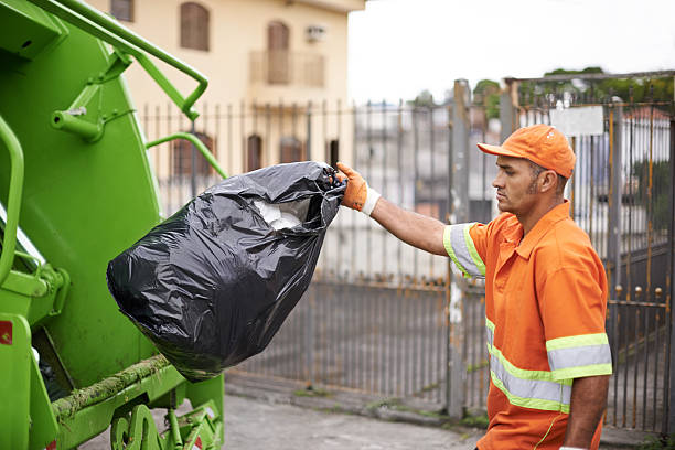 Best Attic Cleanout Services  in Coats Bend, AL